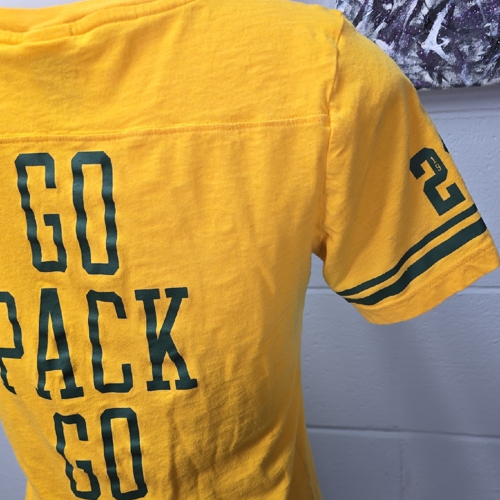PINK Victoria's Secret Greenbay Packer Graphic Tee - Picture 12 of 16
